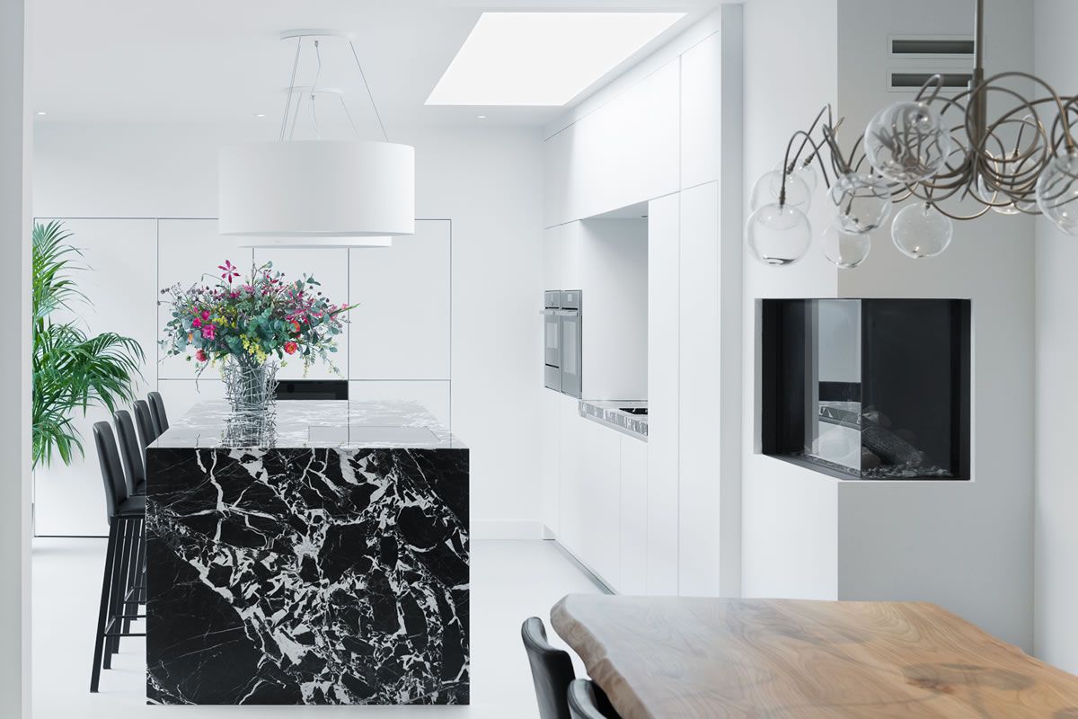 Bolleboom Keuken | keuken in zwart-wit marmer